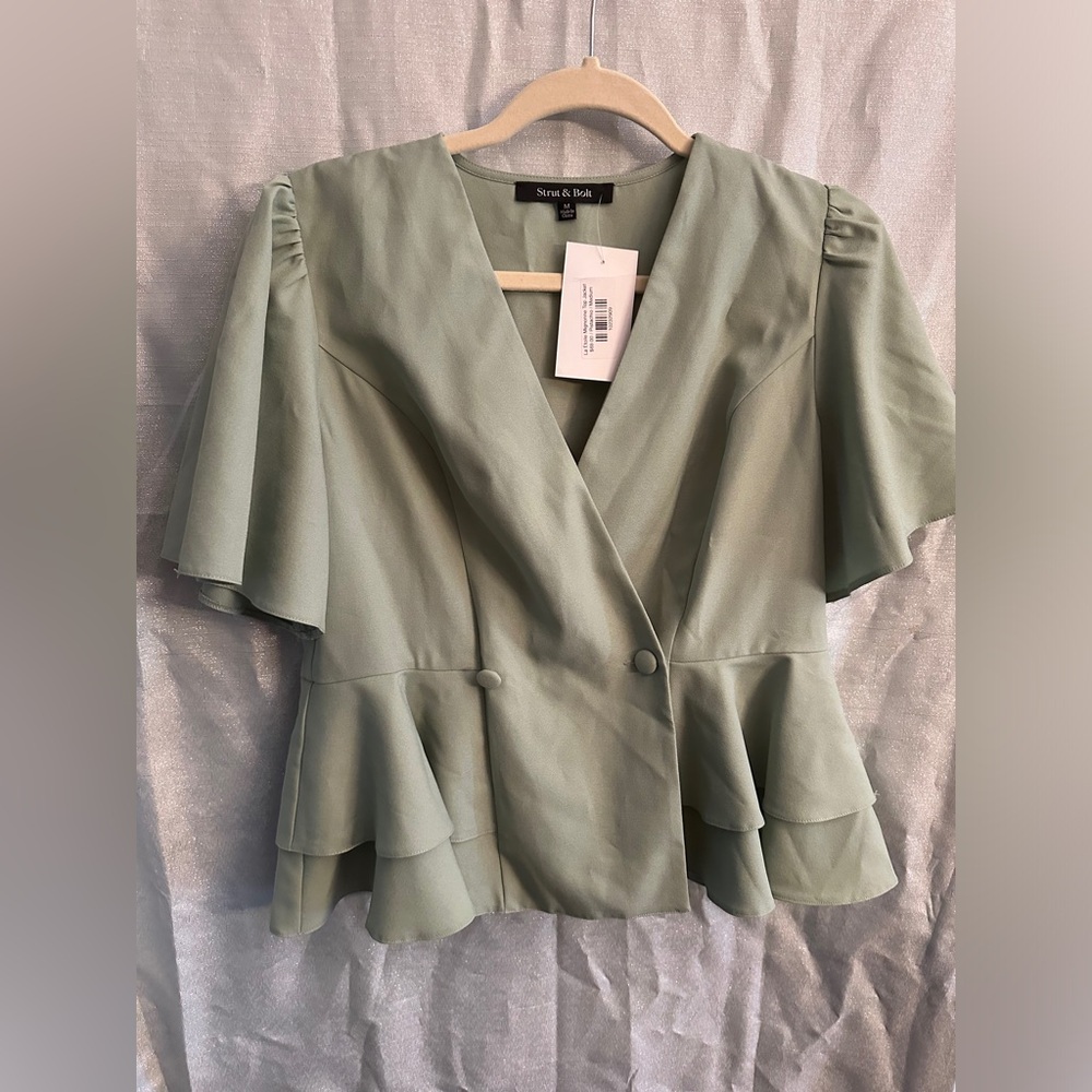 Strut & Bolt. La Etoile Mignonne Top Jacket. Color: Pistachio.  Size: M